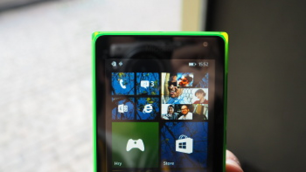 Nokia Lumia 435 a 532